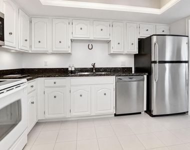 6845 Willow Wood Drive - Photo Thumbnail 10