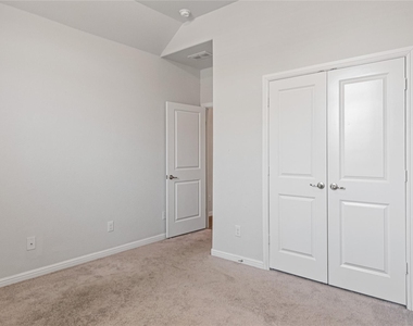 821 Falcon Road - Photo Thumbnail 19