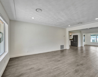4309 Johnson Street - Photo Thumbnail 24