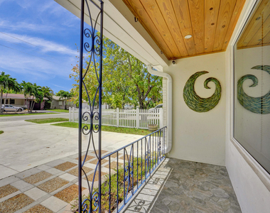 4309 Johnson Street - Photo Thumbnail 4