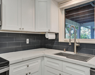 4309 Johnson Street - Photo Thumbnail 19