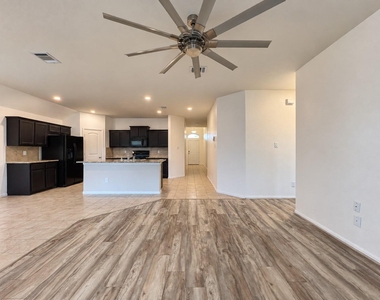 712 Ben Lake Trail - Photo Thumbnail 3