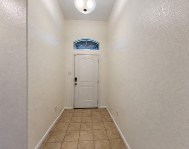 712 Ben Lake Trail - Photo Thumbnail 2