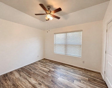 712 Ben Lake Trail - Photo Thumbnail 16