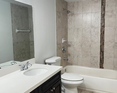 3305 Nw 101st Avenue - Photo Thumbnail 4