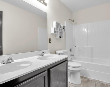 3825 Irish Setter Drive - Photo Thumbnail 25