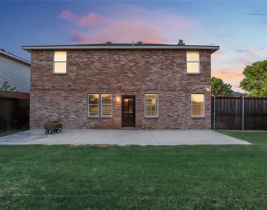 3825 Irish Setter Drive - Photo Thumbnail 30