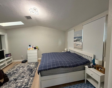 4291 S Pine Island Road - Photo Thumbnail 13