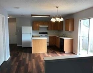 6053 Arabian Avenue - Photo Thumbnail 2