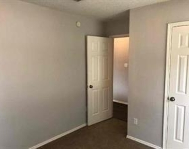 6053 Arabian Avenue - Photo Thumbnail 9