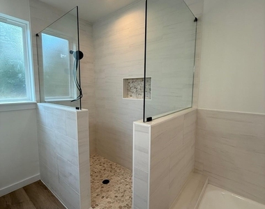 145 Greenbriar Court - Photo Thumbnail 20