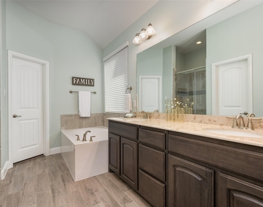3520 Helm Lane - Photo Thumbnail 27