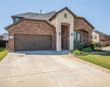 3520 Helm Lane - Photo Thumbnail 5