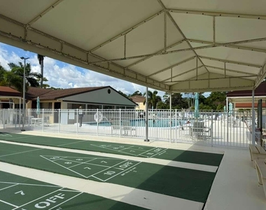 213 Pine Hov Circle - Photo Thumbnail 22