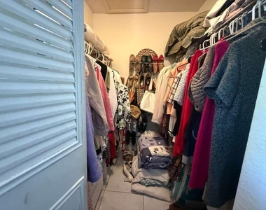 213 Pine Hov Circle - Photo Thumbnail 10