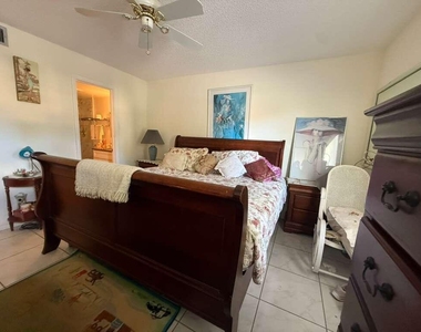 213 Pine Hov Circle - Photo Thumbnail 12