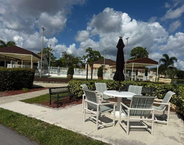 213 Pine Hov Circle - Photo Thumbnail 25