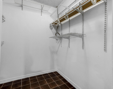 242 W 19th Street - Photo Thumbnail 10