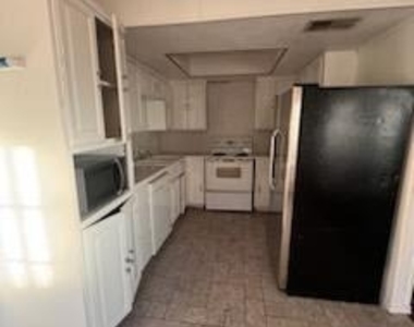3506 Shady Valley Drive - Photo Thumbnail 2