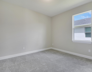 6545 Nw Cloverdale Avenue - Photo Thumbnail 14