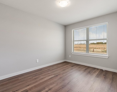 2635 Baron Avenue - Photo Thumbnail 27