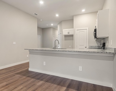 2635 Baron Avenue - Photo Thumbnail 8