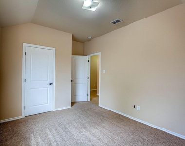 6300 Leaping Fawn Drive - Photo Thumbnail 34