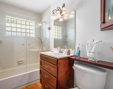 2330 Ne 48th Street Ne - Photo Thumbnail 20