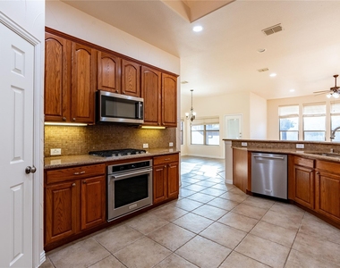 3708 Marble Lane - Photo Thumbnail 6