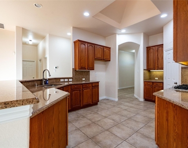 3708 Marble Lane - Photo Thumbnail 8