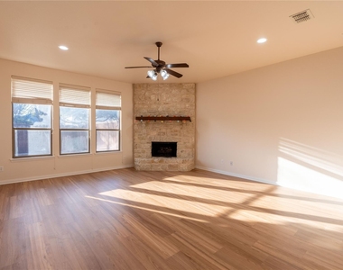 3708 Marble Lane - Photo Thumbnail 12