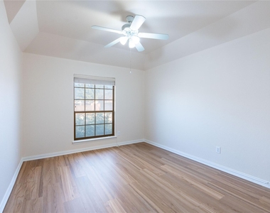 3708 Marble Lane - Photo Thumbnail 23
