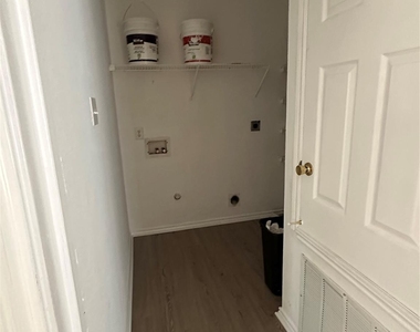 2707 Cattleman Drive - Photo Thumbnail 5