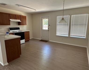 2707 Cattleman Drive - Photo Thumbnail 2
