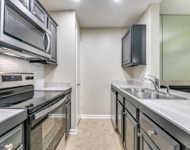 8601 Park Lane - Photo Thumbnail 8