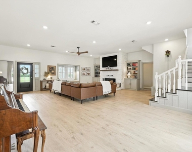 185 Quail Run Court - Photo Thumbnail 13