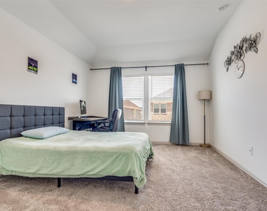 8833 Phoebe Road - Photo Thumbnail 10
