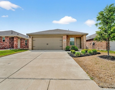 2108 Bailer Way - Photo Thumbnail 1