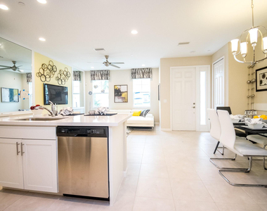 14446 Emerald Place Way - Photo Thumbnail 2