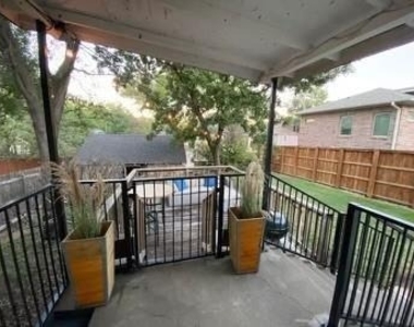 2545 Rogers Avenue - Photo Thumbnail 28