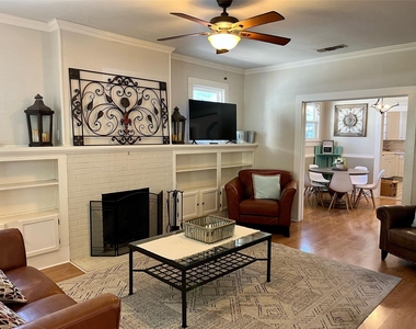 2545 Rogers Avenue - Photo Thumbnail 3
