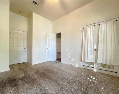 4120 Colina Avenue - Photo Thumbnail 12