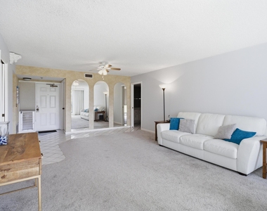 5390 Woodland Lakes Drive - Photo Thumbnail 2