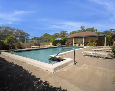 5390 Woodland Lakes Drive - Photo Thumbnail 22