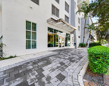 2275 Biscayne Boulevard - Photo Thumbnail 32