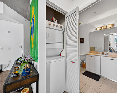 2275 Biscayne Boulevard - Photo Thumbnail 16