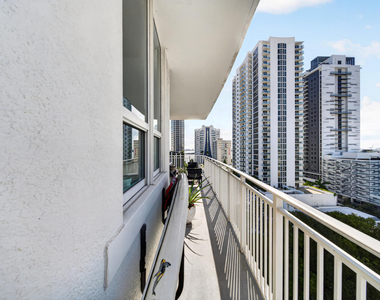 2275 Biscayne Boulevard - Photo Thumbnail 23
