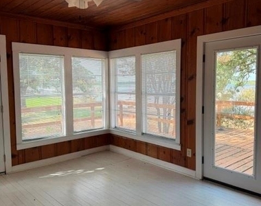 7000 Briar Road - Photo Thumbnail 10