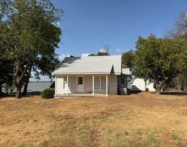 7000 Briar Road - Photo Thumbnail 2