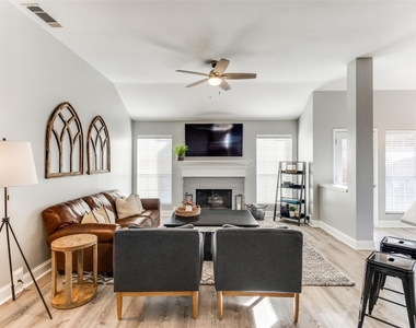 3607 Canyon View Court - Photo Thumbnail 11